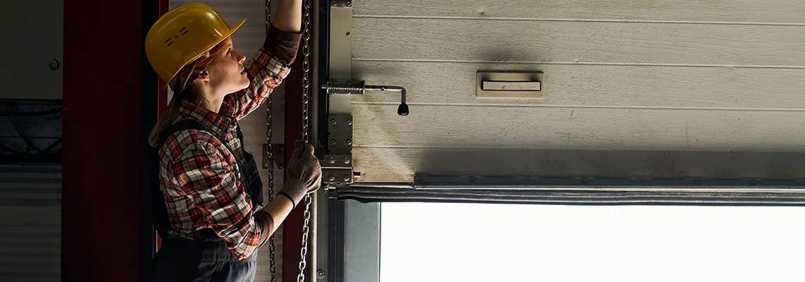 Overhead Garage Door Technician in Nepean, ON