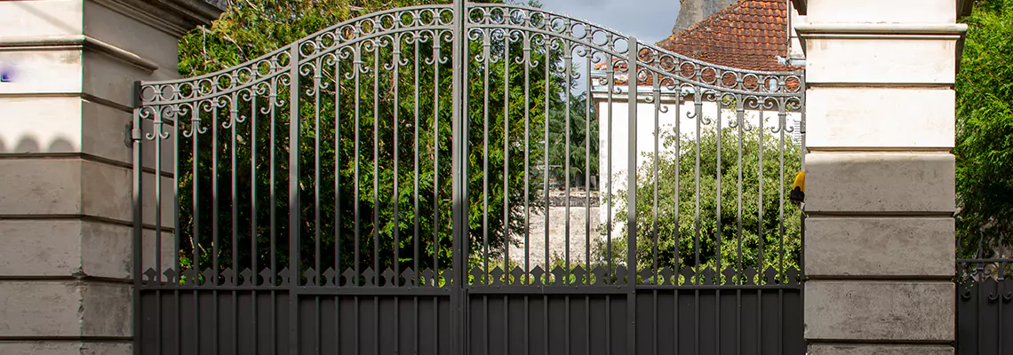 Wooden Swing Gate Repair in Nepean, ON